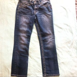 SILVER JEANS size W25 suki capris distressed